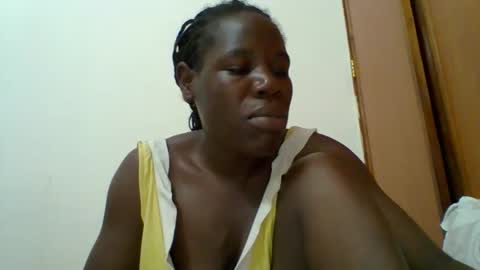 Snapshot of blacksexygal chatting on 17, 10, 2025 SARAH online show from 17, 10, 2025