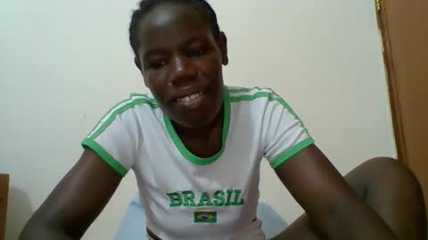 Snapshot of blacksexygal chatting on 21, 10, 2025 SARAH online show from 21, 10, 2025