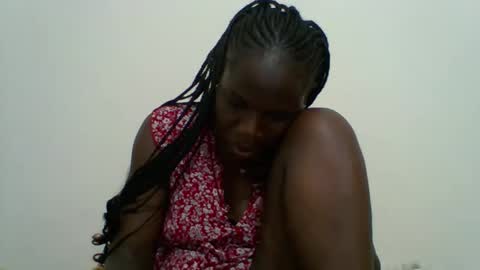 Snapshot of blacksexygal chatting on 25, 10, 2025 SARAH online show from 25, 10, 2025