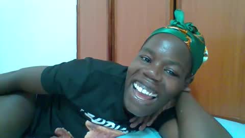 Snapshot of blacksexygal chatting on 8, 11, 2025 SARAH online show from 8, 11, 2025