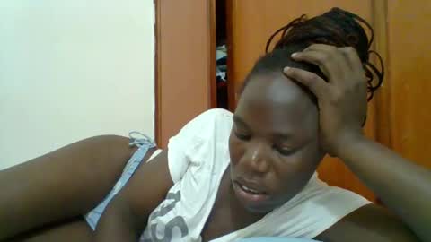 Snapshot of blacksexygal chatting on 10, 11, 2025 SARAH online show from 10, 11, 2025