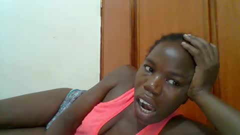 Snapshot of blacksexygal chatting on 1, 12, 2025 SARAH online show from 1, 12, 2025