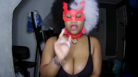 Queen Siren online show from 20, 12, 2024