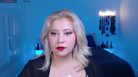 Snapshot of blackwidowj chatting on 10, 11, 2025 Johana S online show from 10, 11, 2025