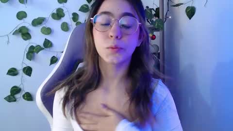 Snapshot of blairvicent chatting on 3, 2, 2025 online show from 3, 2, 2025