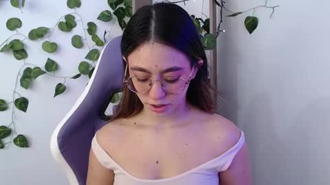 Snapshot of blairvicent chatting on 8, 2, 2025 online show from 8, 2, 2025