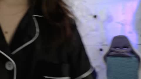 Snapshot of blairvicent chatting on 15, 10, 2025 online show from 15, 10, 2025