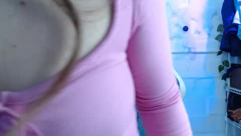 Snapshot of blairvicent chatting on 17, 10, 2025 online show from 17, 10, 2025