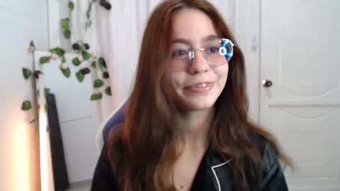 Snapshot of blairvicent chatting on 4, 11, 2025 online show from 4, 11, 2025