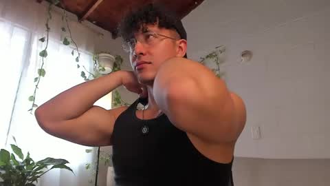Snapshot of blake_levi chatting on 29, 5, 2026 Blake Levi Independent Model online show from 29, 5, 2026