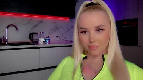 Lana online show from 25, 1, 2025