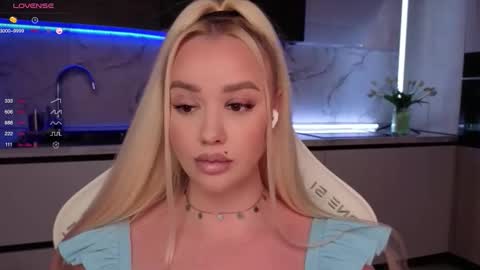 Lana online show from 20, 9, 2025