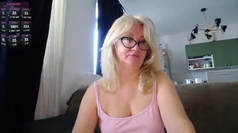 Karina online show from 7, 3, 2025