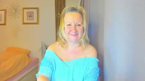 Nicole online show from 29, 12, 2024