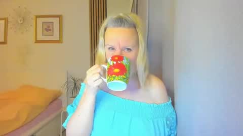 Nicole online show from 30, 12, 2024
