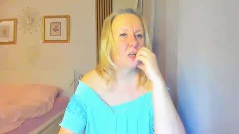 Nicole online show from 31, 12, 2024