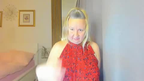 Nicole online show from 7, 1, 2025