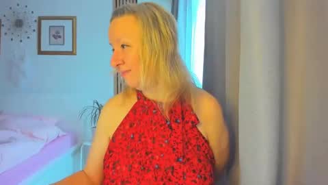 Nicole online show from 8, 1, 2025