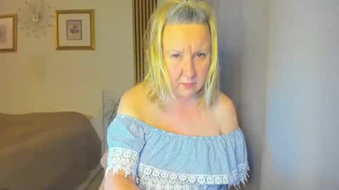 Nicole online show from 29, 1, 2025