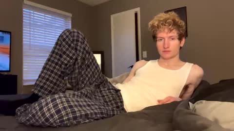 Snapshot of blonde_boi99 chatting on 1, 2, 2025 Blondie online show from 1, 2, 2025