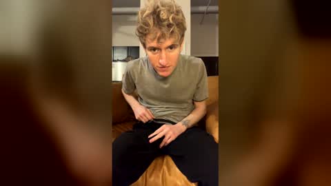 Snapshot of blonde_boi99 chatting on 17, 1, 2026 Blondie online show from 17, 1, 2026