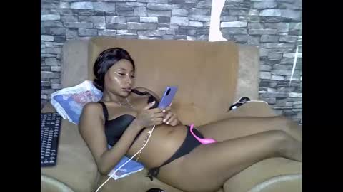 blonde_creamy online show from 21, 4, 2026