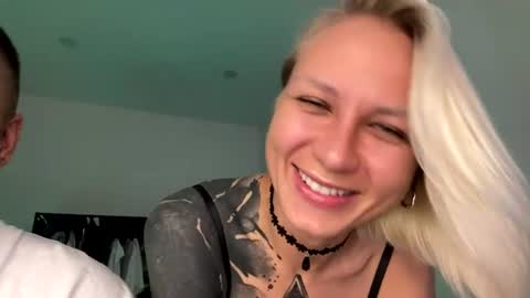 Snapshot of blonde_fuck_couple chatting on 13, 6, 2026 blonde_fuck_couple online show from 13, 6, 2026