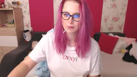 Natasha online show from 21, 2, 2025