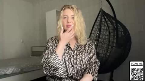 blondie_xoxoxo online show from 26, 5, 2026