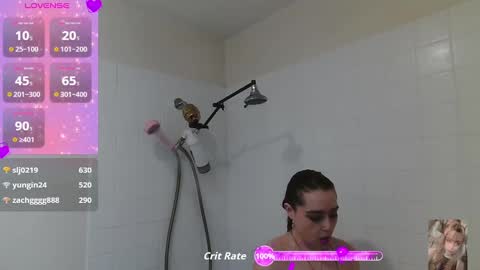 Snapshot of blondiebubblebooty chatting on 28, 9, 2025 Bubbles online show from 28, 9, 2025