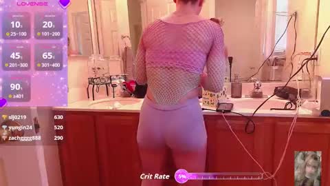 Snapshot of blondiebubblebooty chatting on 30, 9, 2025 Bubbles online show from 30, 9, 2025