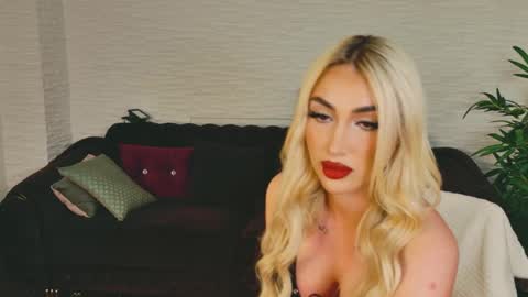 Kiki online show from 17, 4, 2026