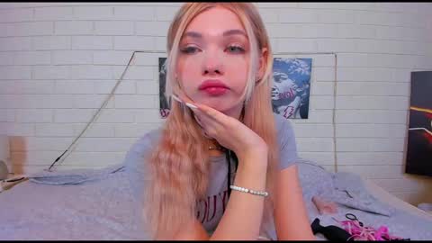 blondy_fina online show from 5, 10, 2025