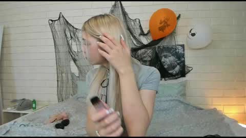 blondy_fina online show from 30, 10, 2025