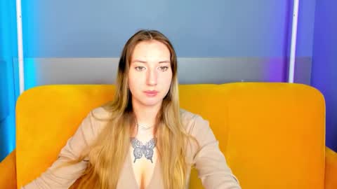 Snapshot of blondyjolly chatting on 24, 2, 2026 blondyjolly online show from 24, 2, 2026