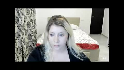 Snapshot of blondysarah chatting on 21, 2, 2026 blondysarah online show from 21, 2, 2026