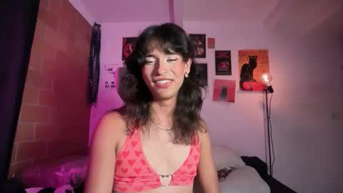 Bella Bloom ts online show from 13, 3, 2026