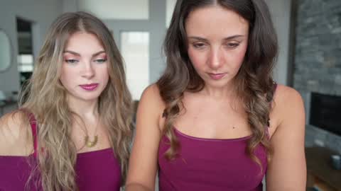 Emma Bloom online show from 3, 1, 2025