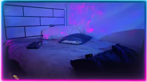 blue-eyed-foxxxxy online show from 1, 8, 2026