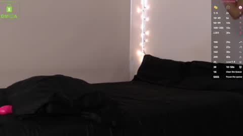 Blue online show from 19, 10, 2025