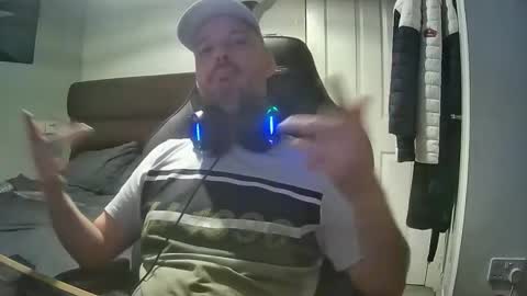 bluebirdflame1 online show from 23, 12, 2024