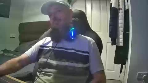 bluebirdflame1 online show from 23, 12, 2024