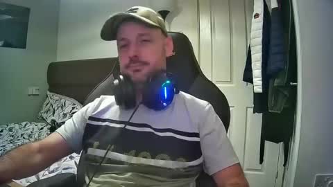 bluebirdflame1 online show from 10, 1, 2025