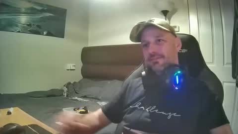 bluebirdflame1 online show from 12, 3, 2025