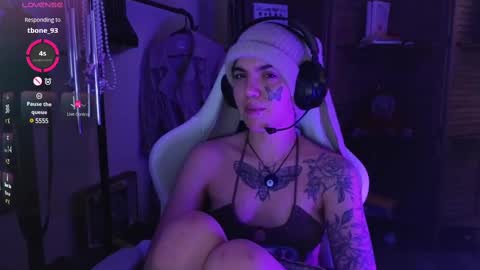 Blue online show from 28, 2, 2025