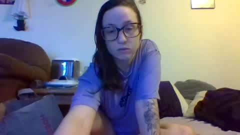 Snapshot of blueeyedbeauty1995 chatting on 2, 2, 2026 Blueeyedbeauty online show from 2, 2, 2026