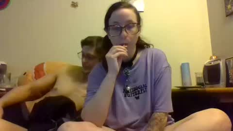 Snapshot of blueeyedbeauty1995 chatting on 3, 2, 2026 Blueeyedbeauty online show from 3, 2, 2026