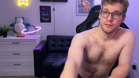 Snapshot of blueeyedtallguy chatting on 5, 12, 2024 blueeyedtallguy online show from 5, 12, 2024