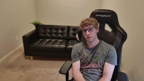 Snapshot of blueeyedtallguy chatting on 12, 9, 2025 blueeyedtallguy online show from 12, 9, 2025