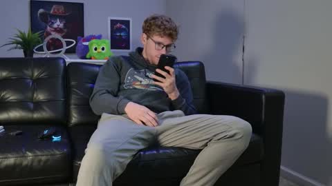 Snapshot of blueeyedtallguy chatting on 11, 10, 2025 blueeyedtallguy online show from 11, 10, 2025